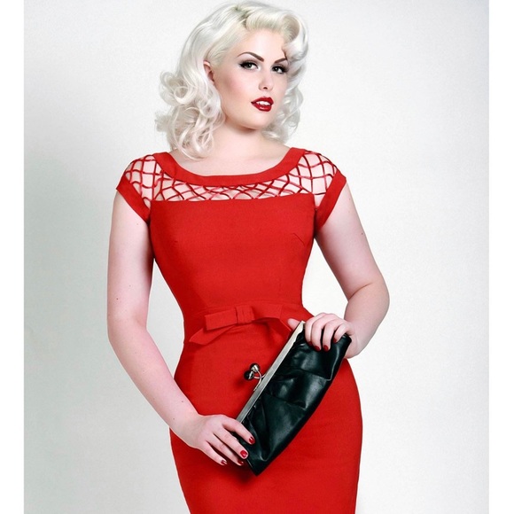 Tatyana Dresses & Skirts - Tatyana Alika wiggle dress 😍